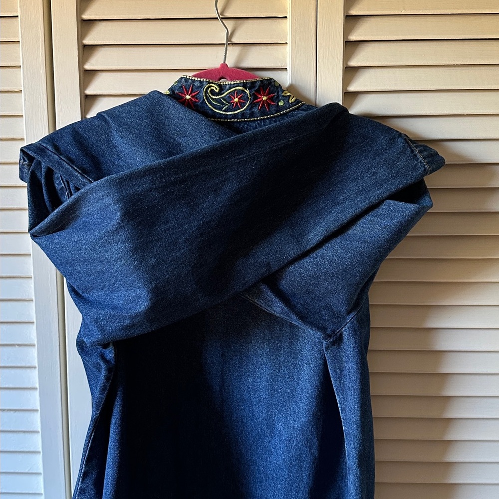 G Unit Fashions GORGEOUS embroidered denim jacket M - Picture 7 of 14